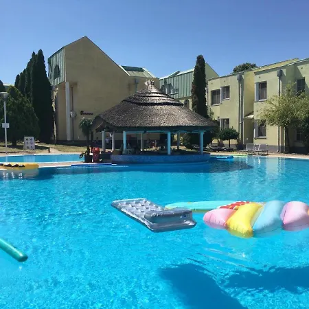 Medencepart Apartman Siofok Exterior photo