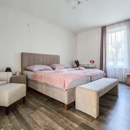 Medencepart Apartman Siofok Exterior photo