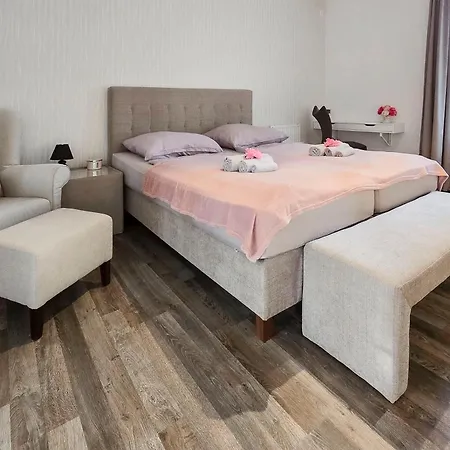 Medencepart Apartman Siofok Exterior photo